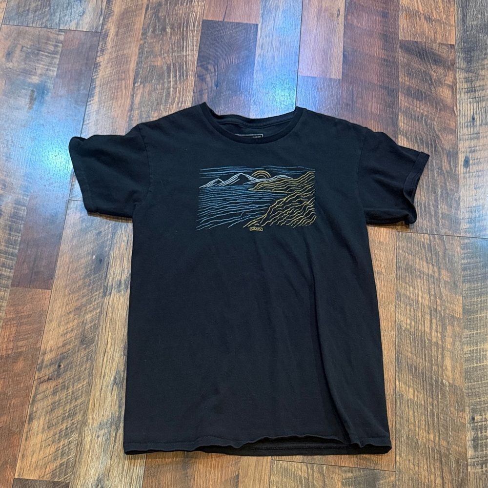 Ezekiel Black and Gold Graphic Tee S (3300)